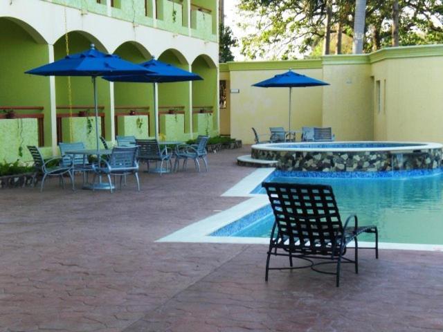Hotel Novus Caoba Esperanza Exteriér fotografie